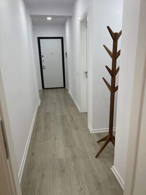 Melody Apartment In Корча Экстерьер фото