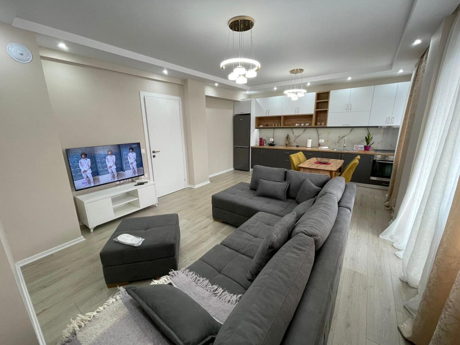Melody Apartment In Корча Экстерьер фото