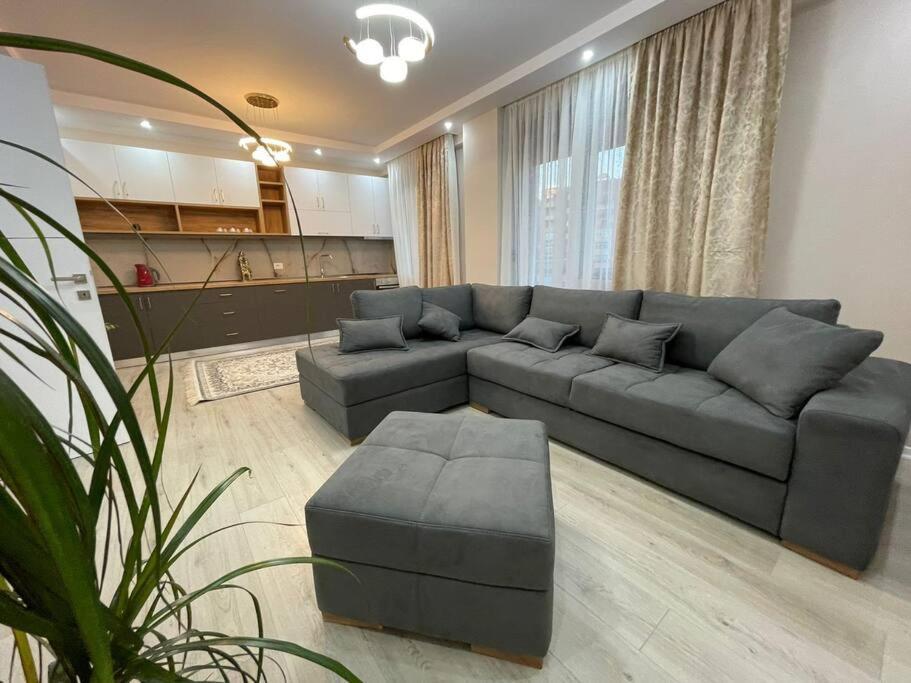 Melody Apartment In Корча Экстерьер фото